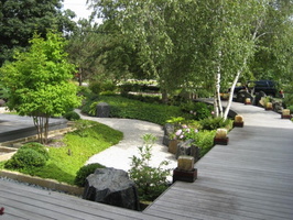 03 Beautiful-Decoration-Garden-Bridge-For-Your-Inspirations-Design-Luxury-Small-Modern-Garden-Design-With-Japanese-Garden-With-Dry-Pond-From-Niwa-Design