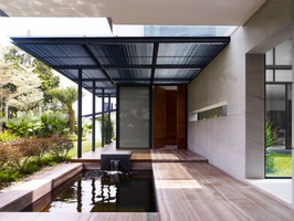 13 look-dwelling-small-pond-modern-fountain-wooden-floor-black-canopy-20140805111940-53e0bdcc29975