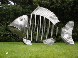 01 Garden-Sculpture-View-With-Modern-Metal-Garden-Sculpture-Fish-Skeleton-Art-Ideas-Beautiful-Garden-Design-For-Amazing-And-Interesting-Garden-Sculpture-View-..