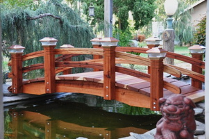 06 Beautiful-Decoration-Garden-Bridge-For-Your-Inspirations-Designs-Famous-Japanese-Garden-Bridge-Design-Ideas