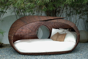 13 modern-garden-furniture-design