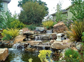 waterfalls-backyard-garden-home-16